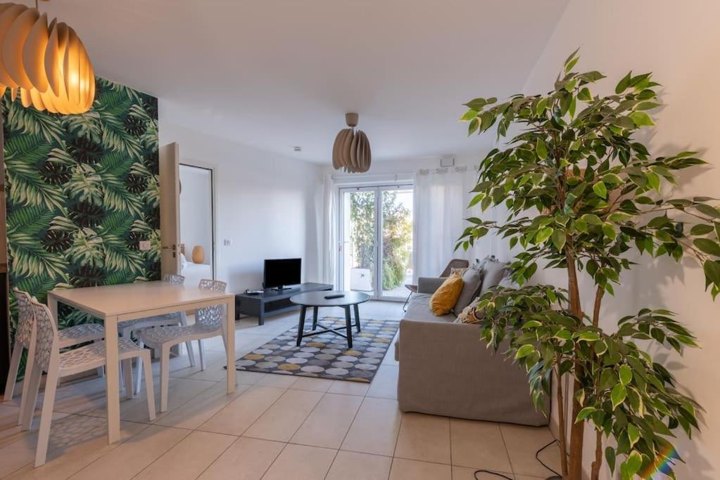 Appartement T2 A L'Arbre Blanc Montpellier Exterior photo
